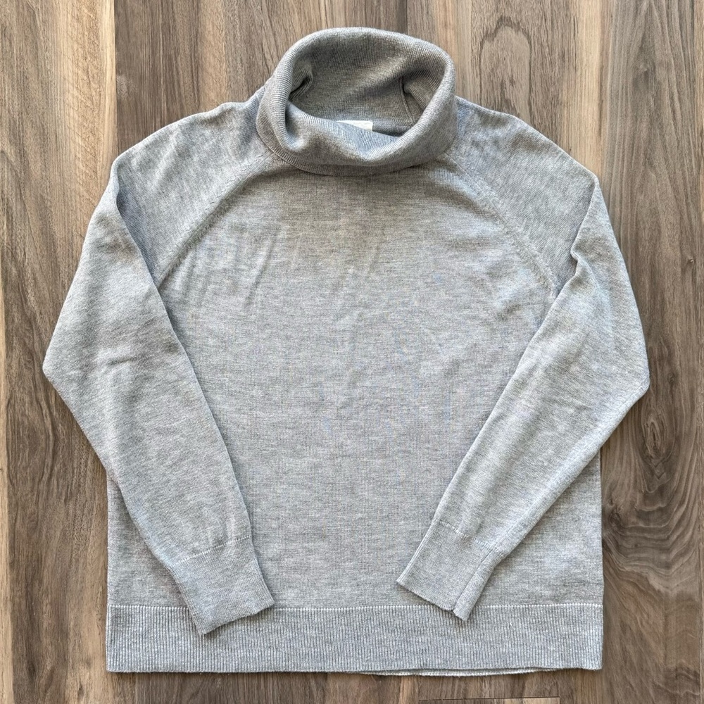 Caslon Gray Turtleneck Size S